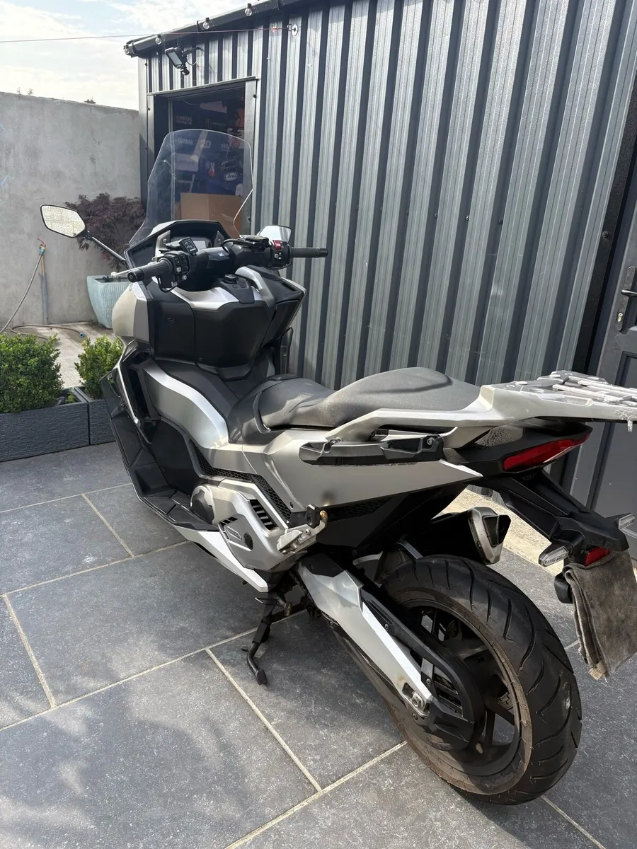 Honda Forza 750 - Image 2