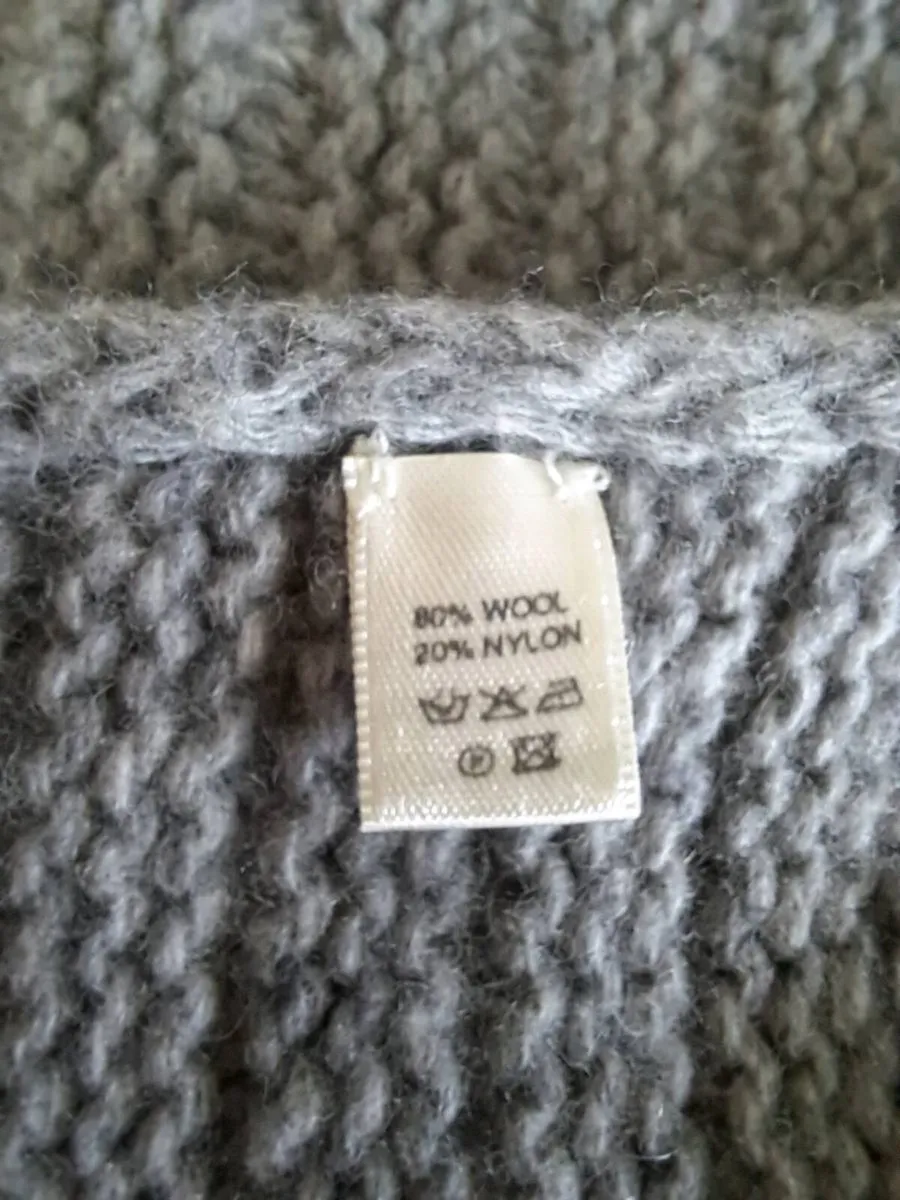 Lovely Avoca scarf - Image 3