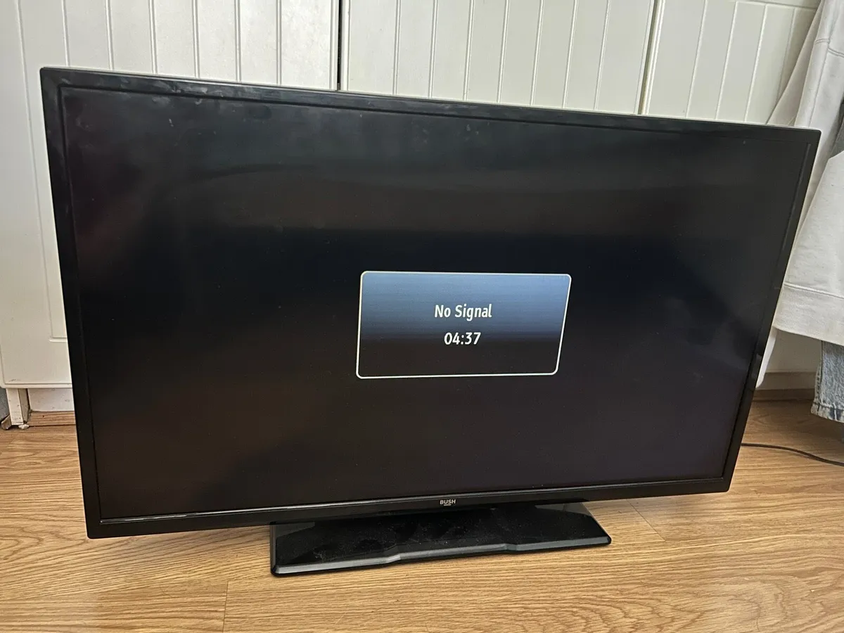 BUSH 32” TV / Screen Monitor PC - Image 1