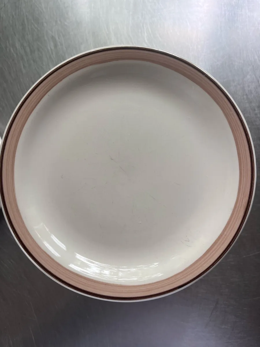 Carrigaline pottery - Image 1
