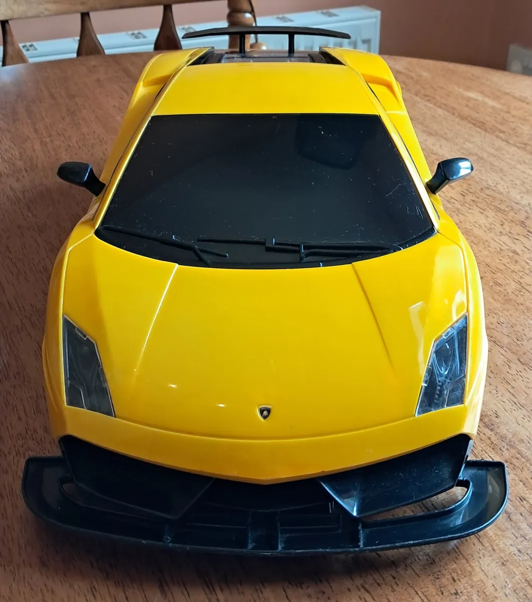Remote controlled Lamborghini Gallardo - Image 2