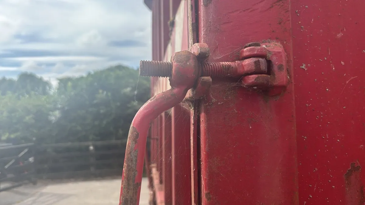 Broughton Grain Trailer - Image 4