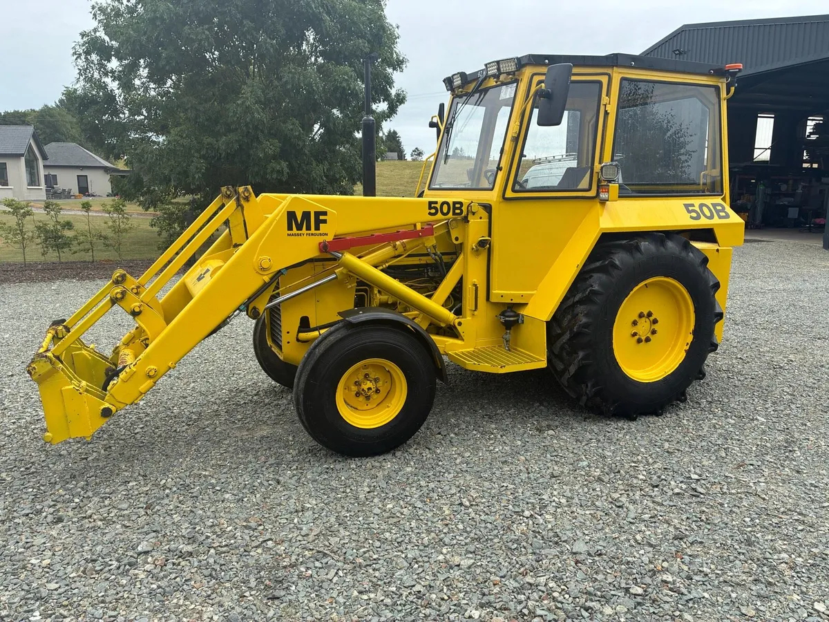 Massey Ferguson 50b loader - Image 3
