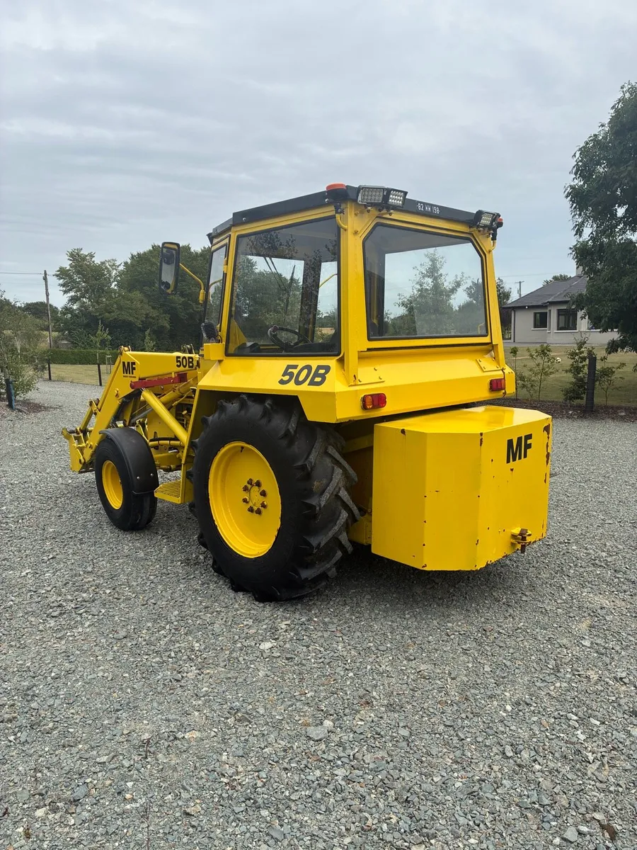 Massey Ferguson 50b loader - Image 4