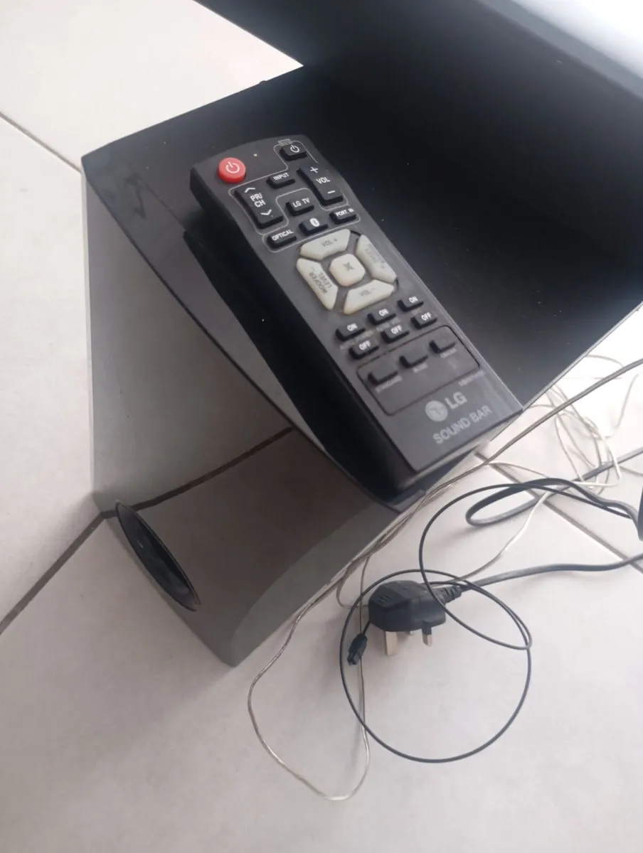 LG Sound Bar - Image 2