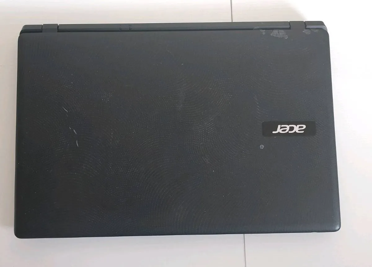 Acer Laptop - Image 3