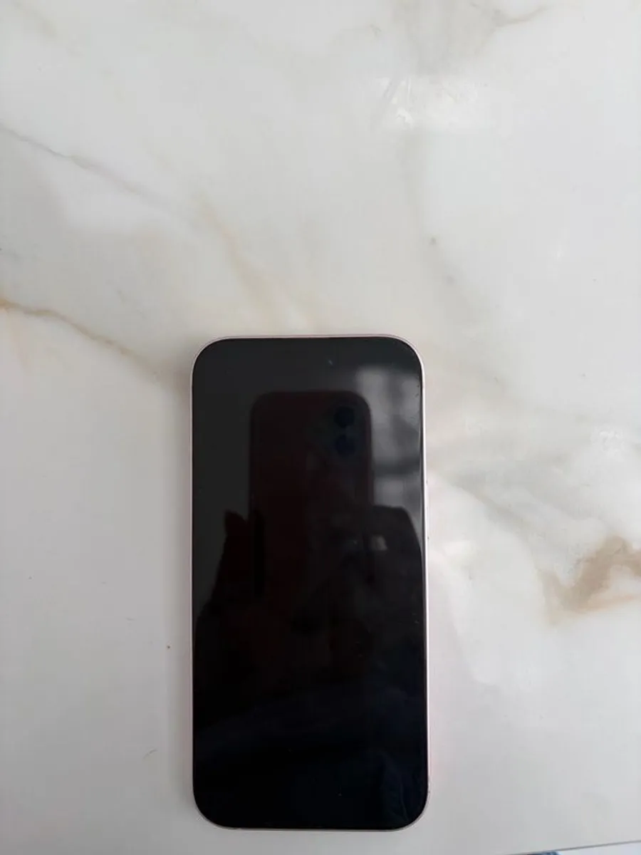 Iphone 15 - Image 2