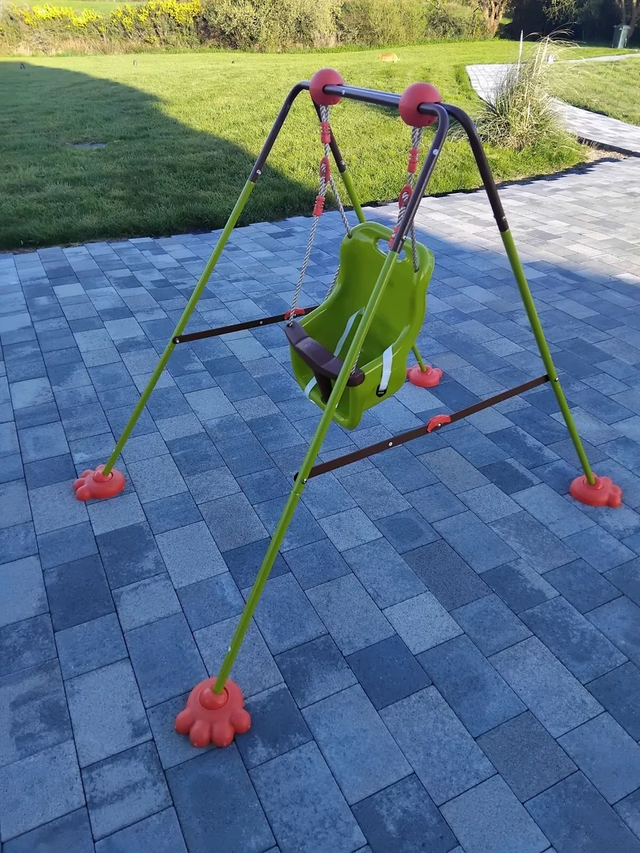 Baby's swing - Image 2