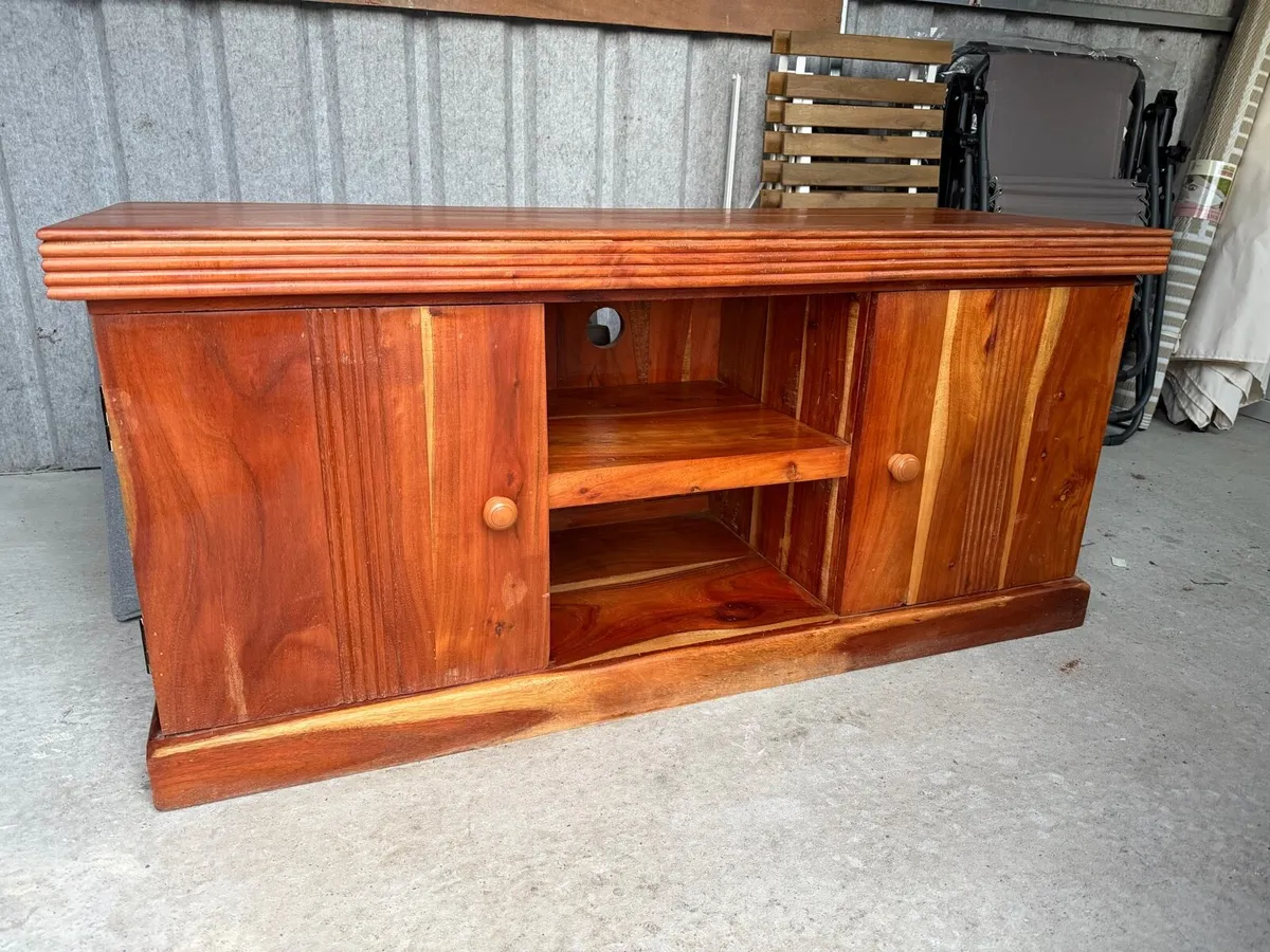 Tv unit - Image 1