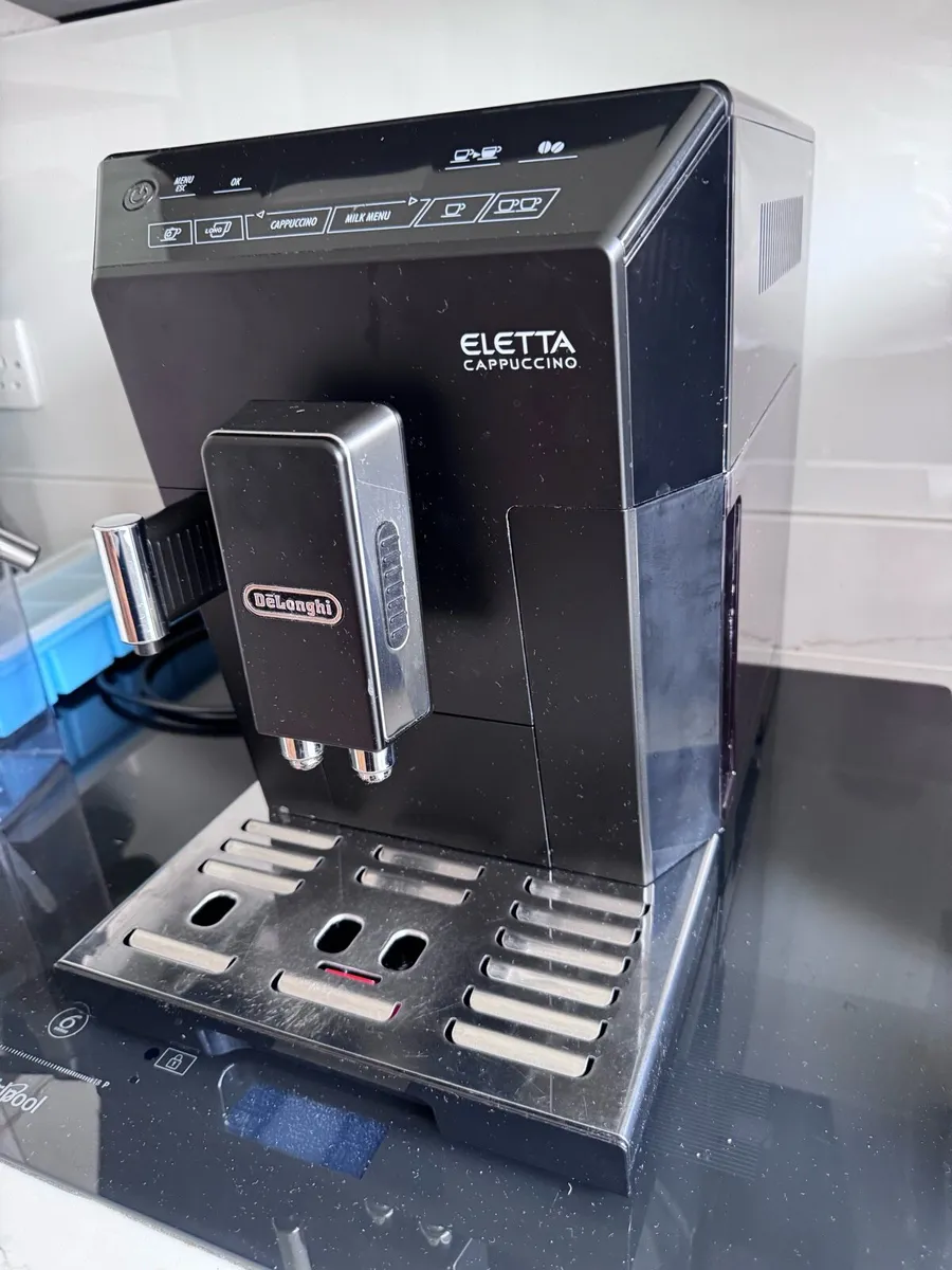 Delonghi Eletta Cappuccino coffee machine - Image 2