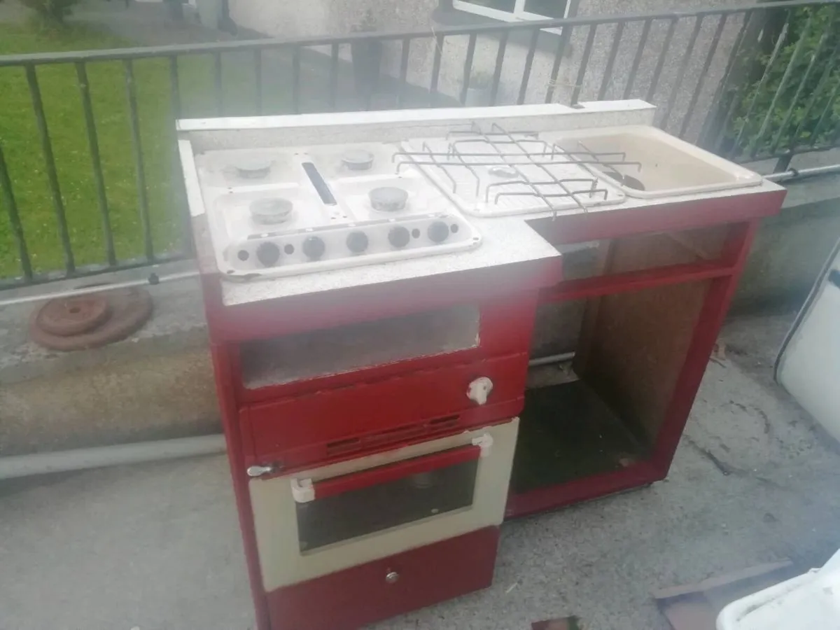 Gas cooker for sale - Image 1