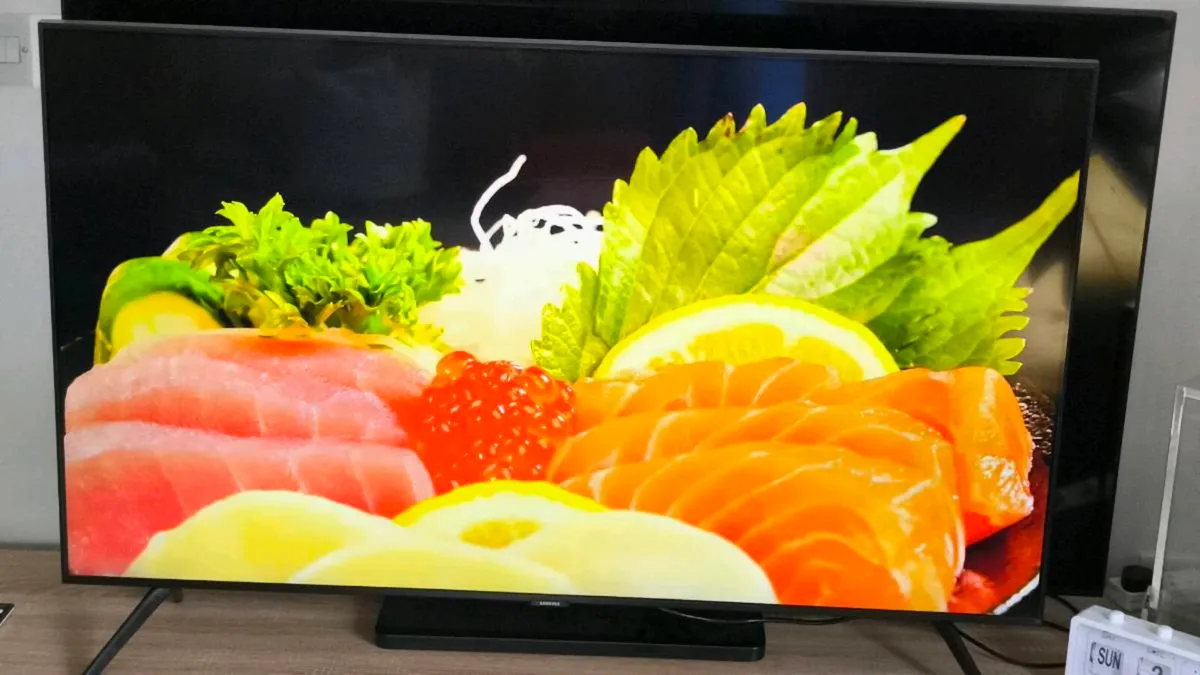 50"TV SAMSUNG, SMART,4K,HDR - Image 1