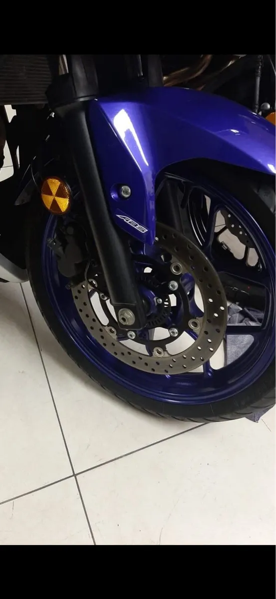 Yamaha r3 - Image 4