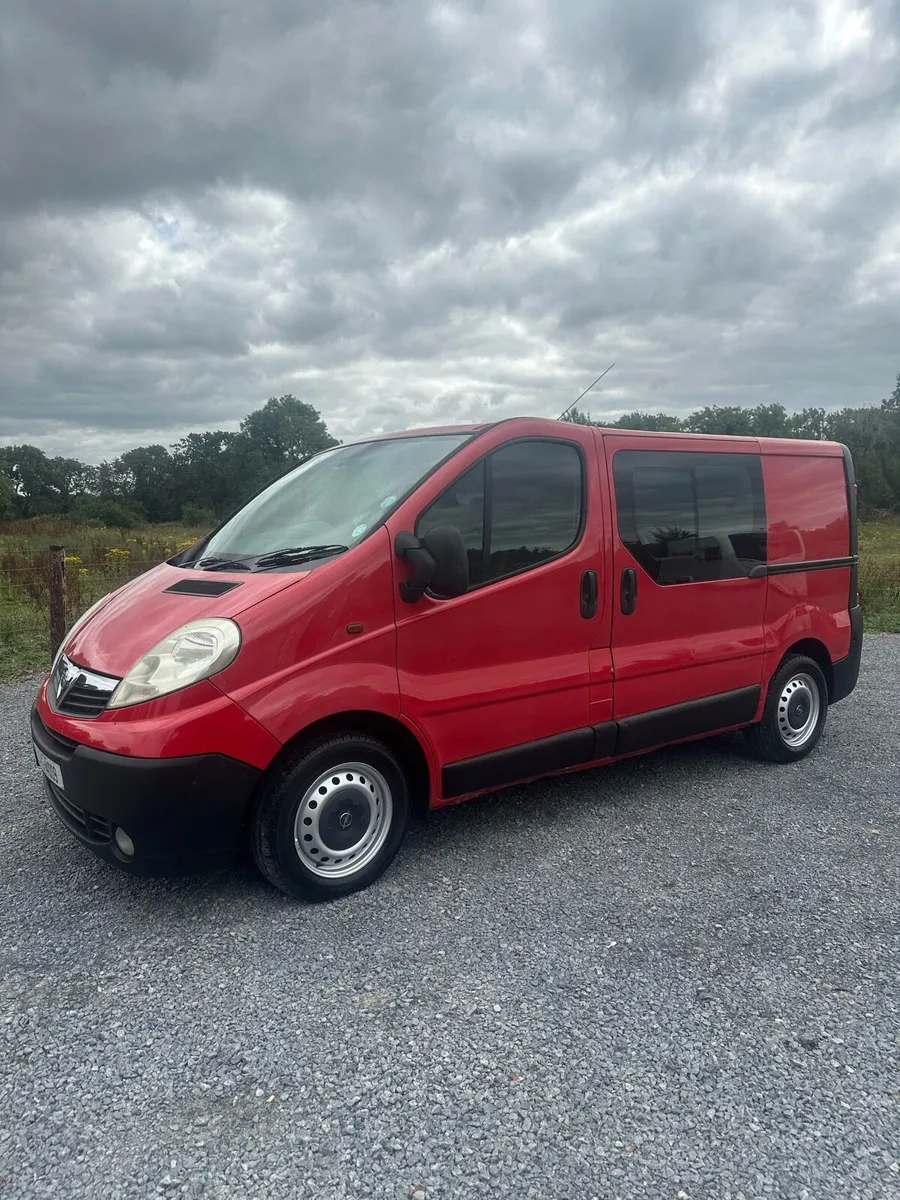 Stealth/Day Camper Vauxhall Vivaro - Image 1