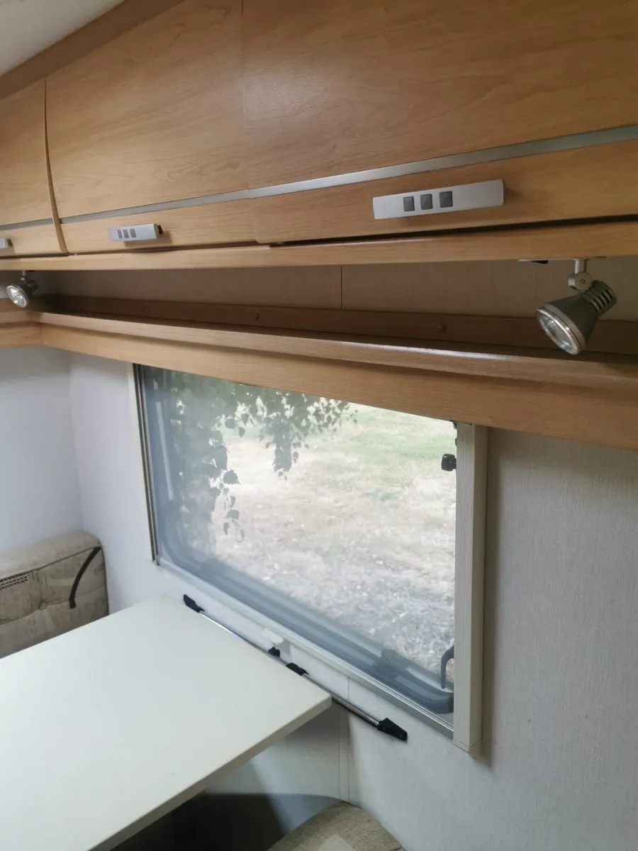 LUNAR QUASAR TOURING CARAVAN. - Image 4