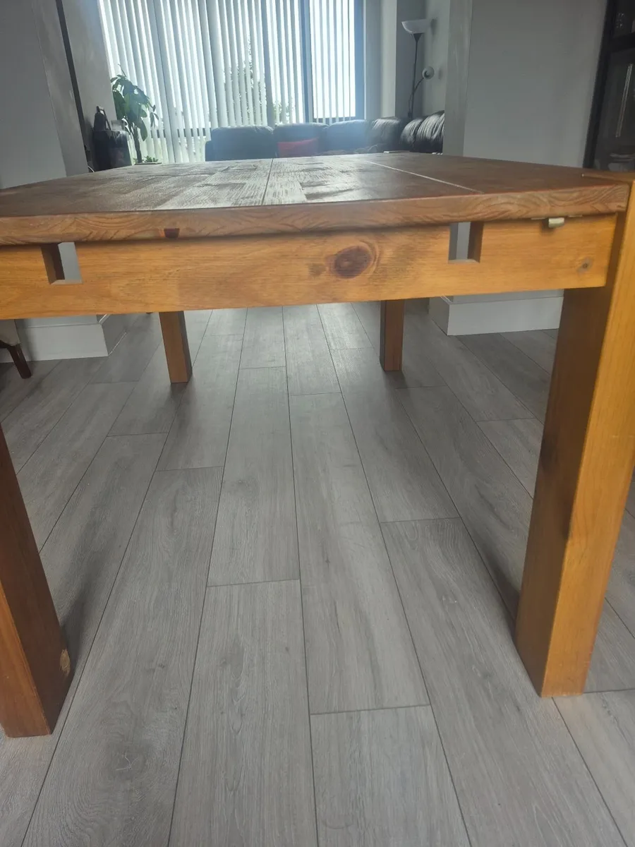 Dinning table - Image 1