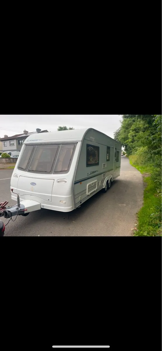 5 berth caravan - Image 1