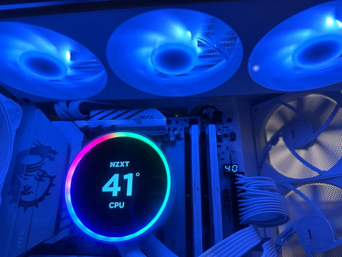 NZXT H6 flow  , RX9070XT, Gaming PC - Image 1