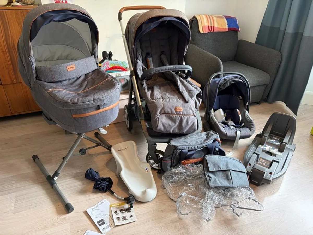Premium Inglesina Aptica 4-in-1 Travel System + Full Accessory Bundle! - Image 1