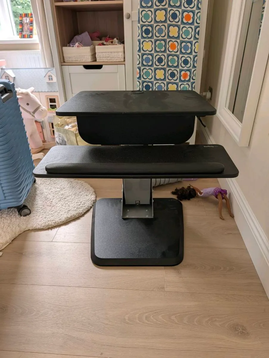 WFH Desk - Sit&Stand Ergonomic from StarTech - Image 3
