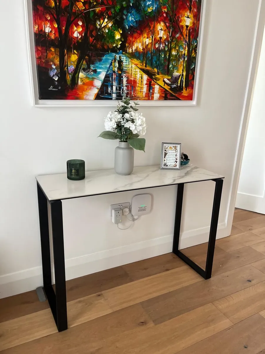 Console Table - Image 2
