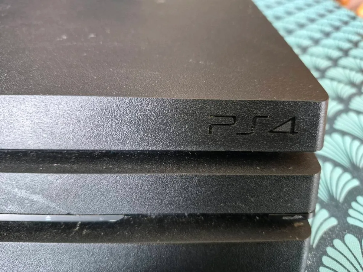 PS4 - Image 2