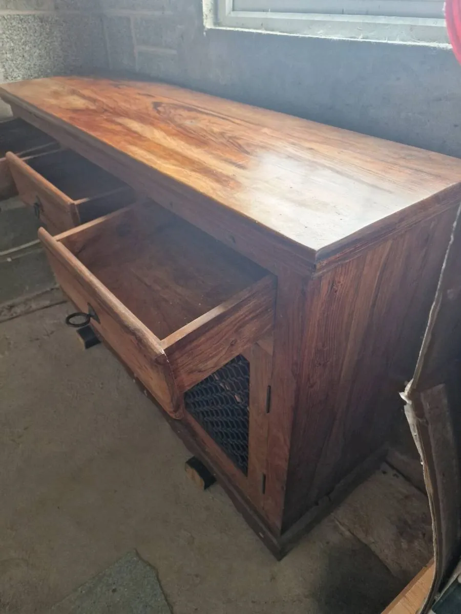 Sideboard - Image 4