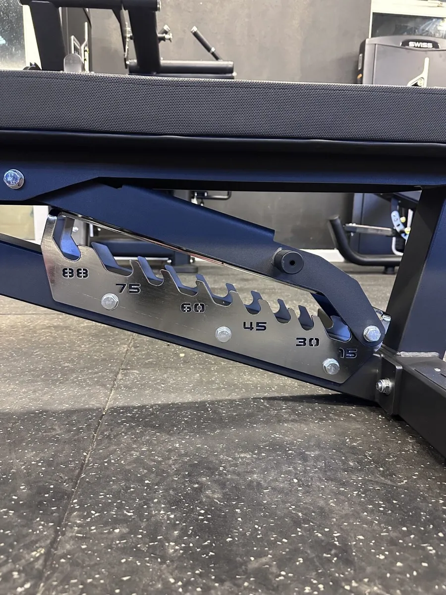 Heavy duty fully commercial adjustable benches ✅ - Image 2