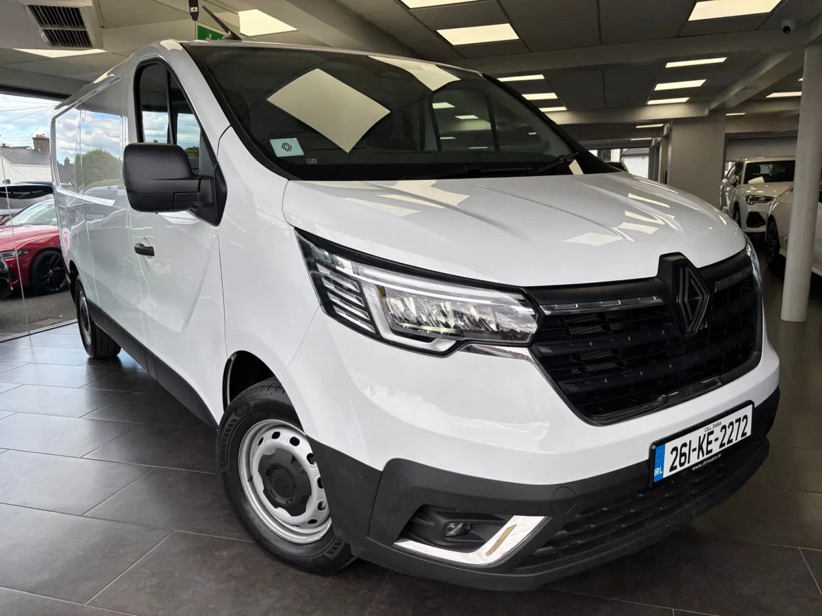 261 Renault Traffic LWB  130 BHP - Image 2