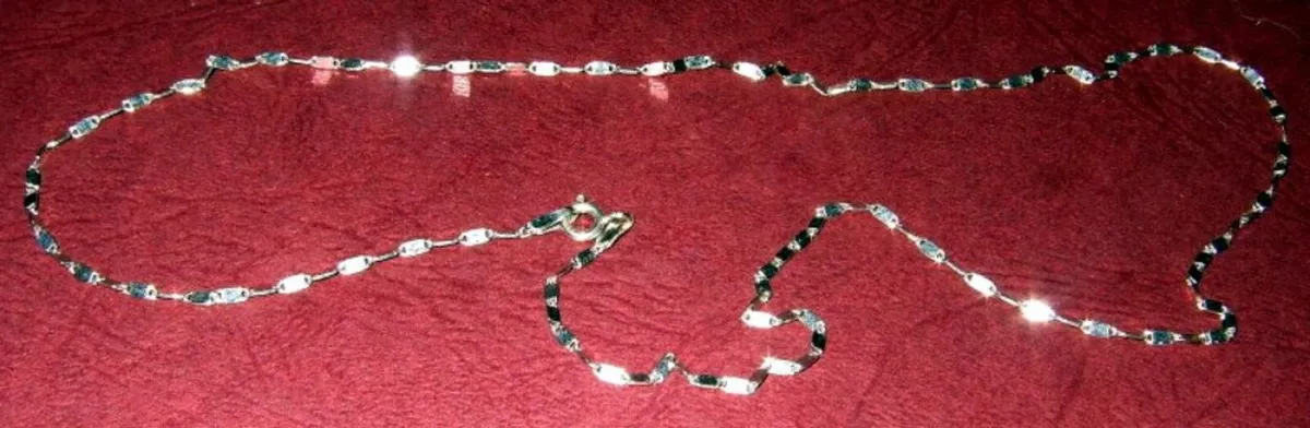 Vintage 9ct White Gold Necklace-Unisex - Image 3