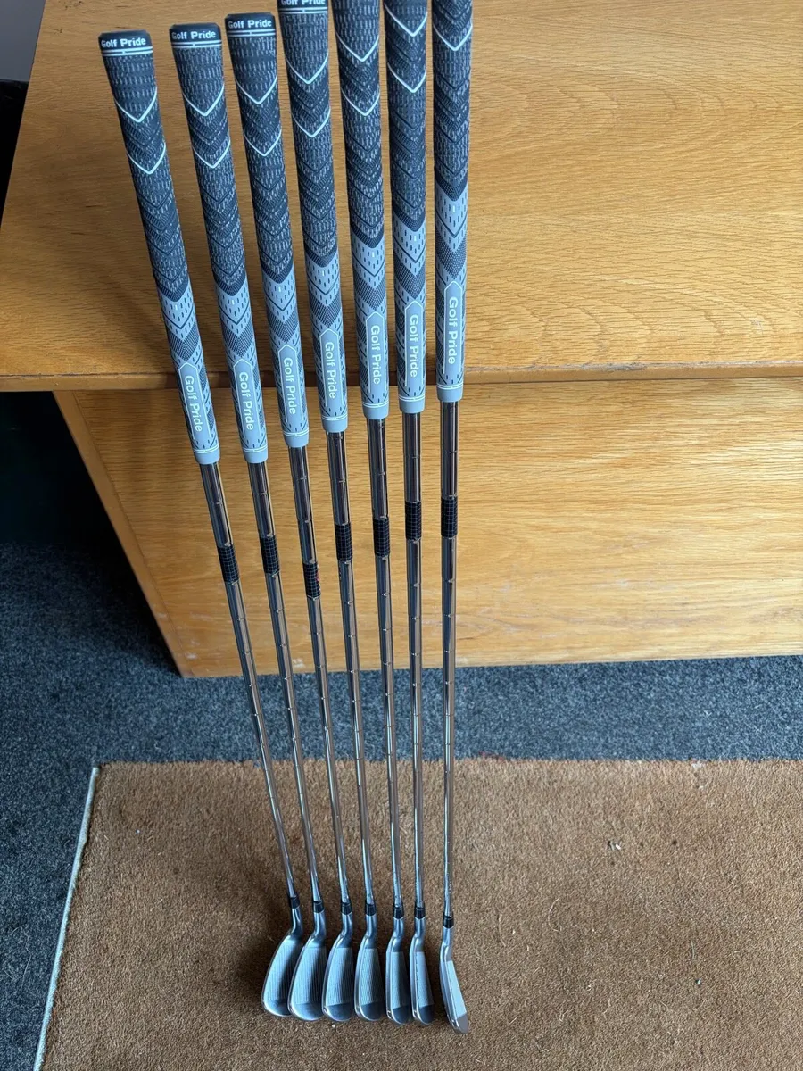 Callaway Apex 21 irons - Image 2