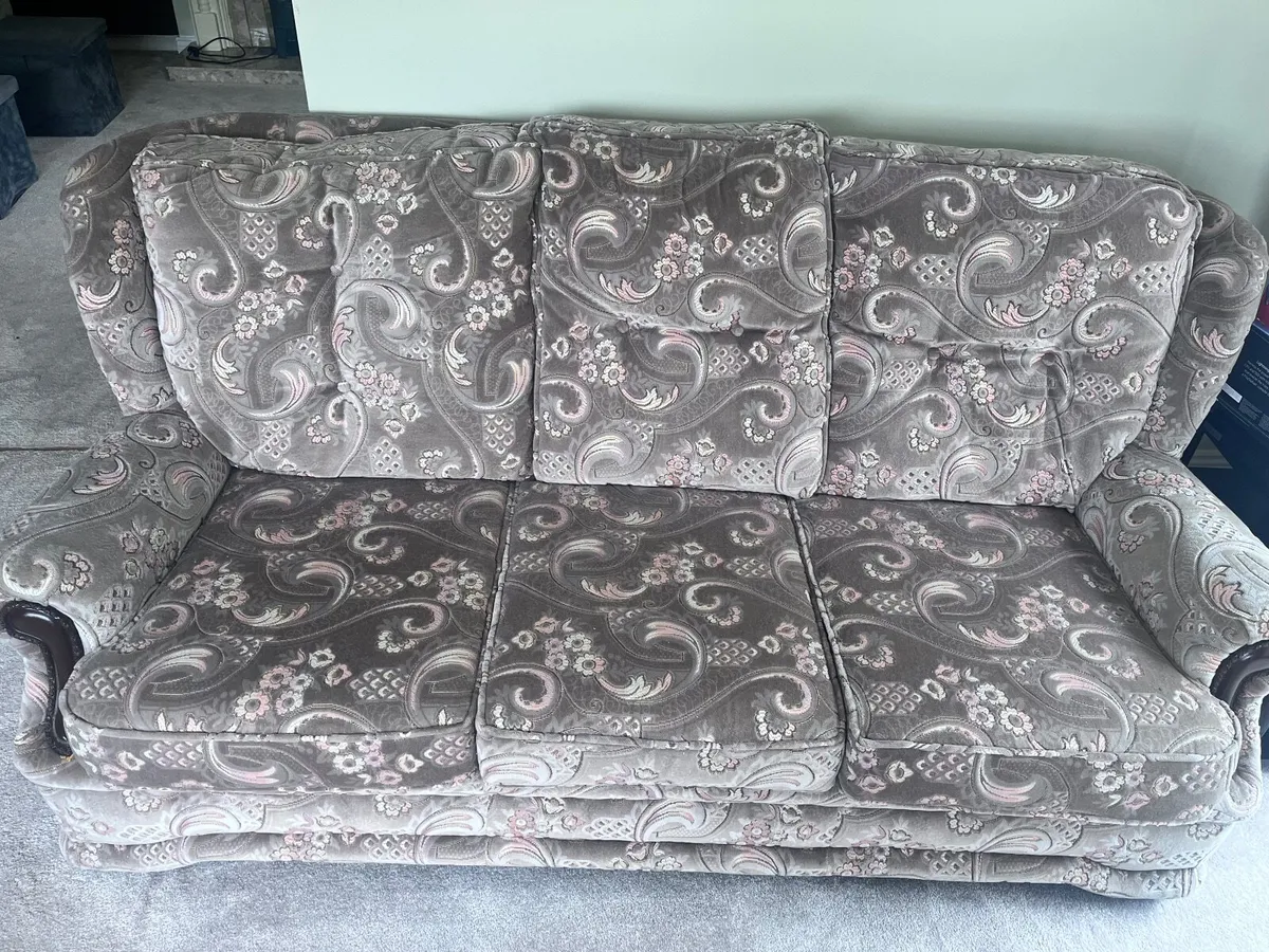 Couch - Image 1