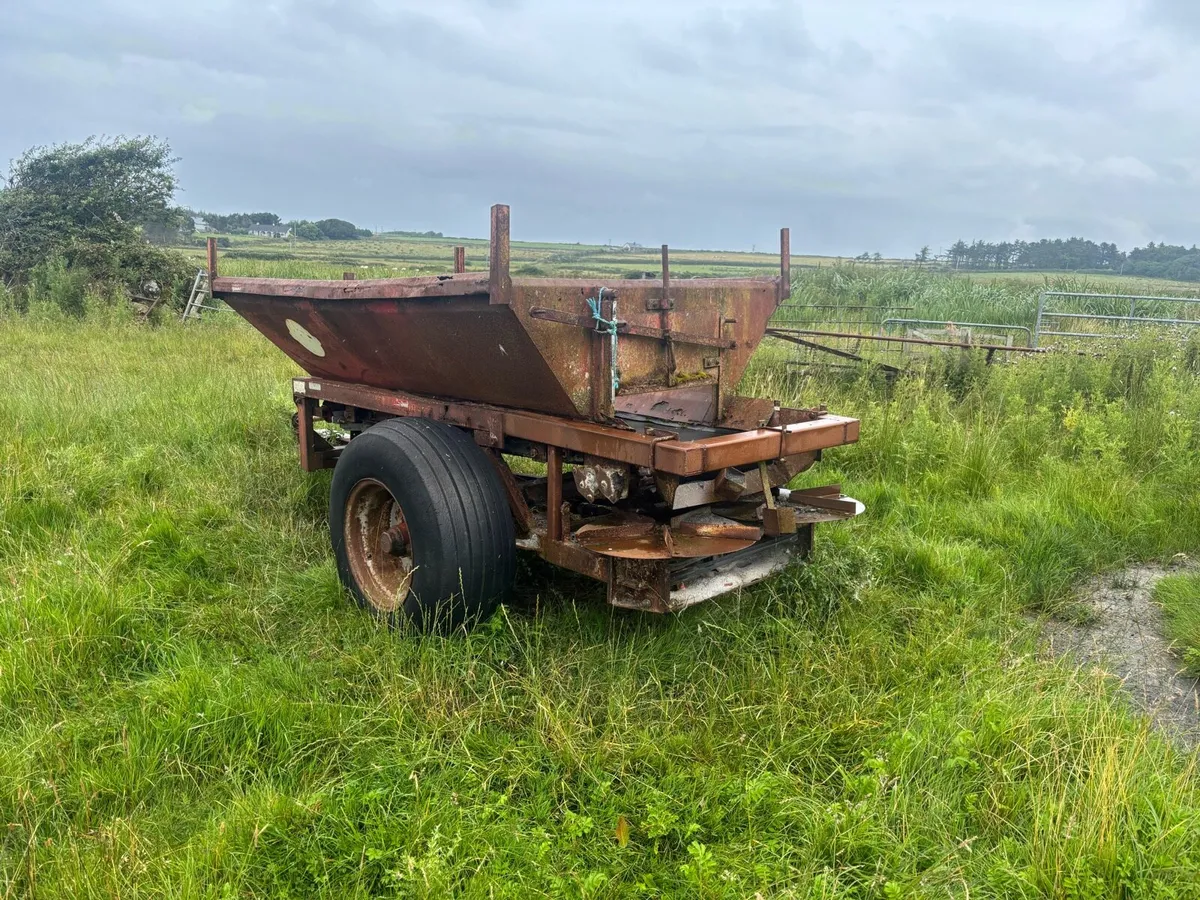 Bredal lime spreader - Image 4