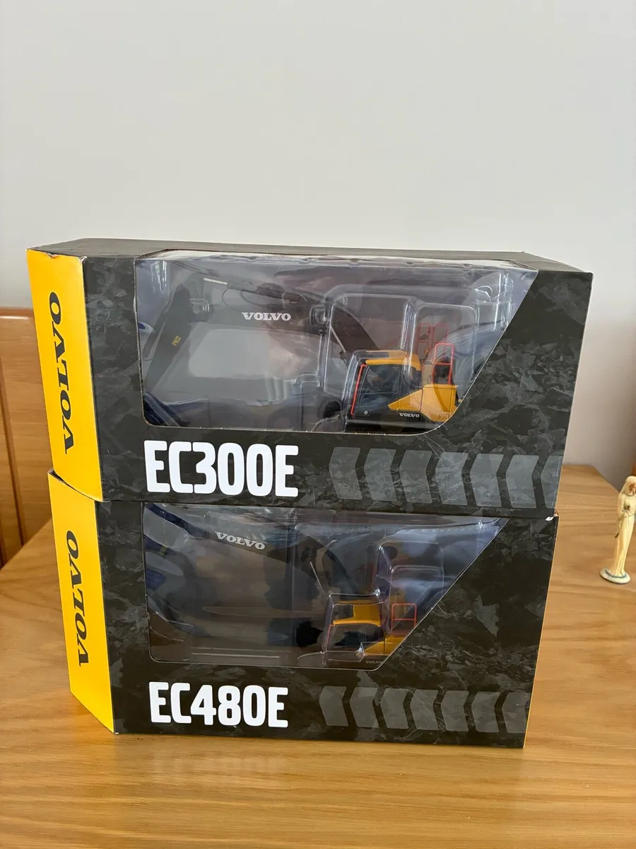 Volvo diggers 1:50 1/32 - Image 1