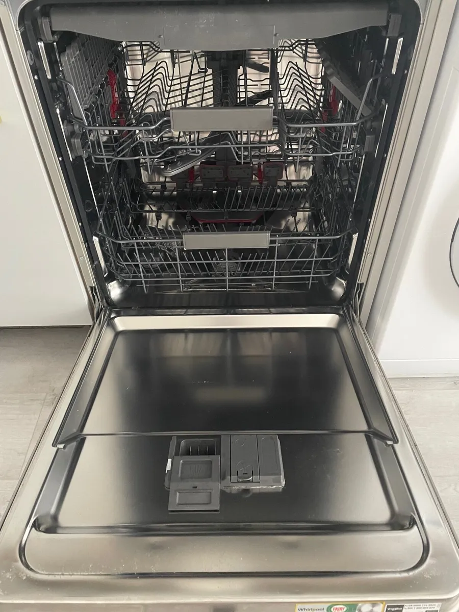 Dishwasher - Image 1