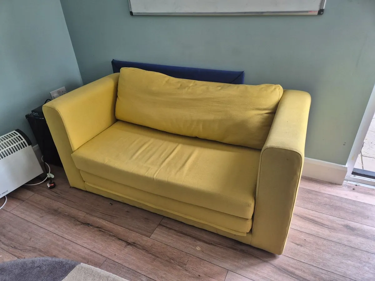 Two seater couch - Image 1