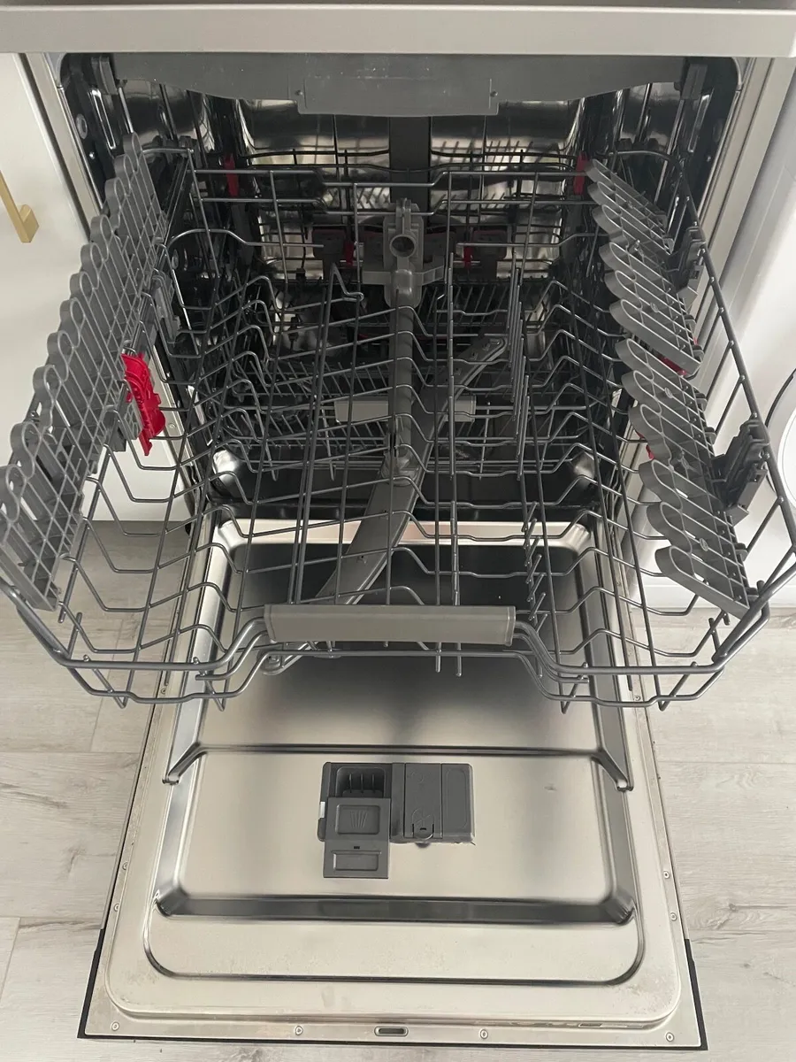 Dishwasher - Image 4