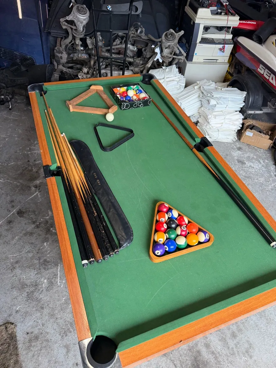 Pool table - Image 2