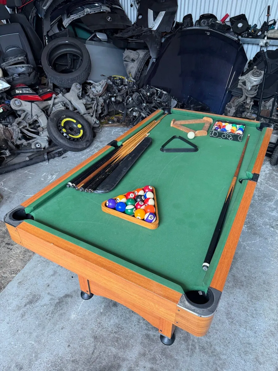 Pool table - Image 4