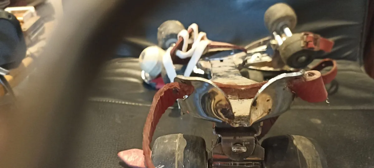 Old Roller Skates - Image 3