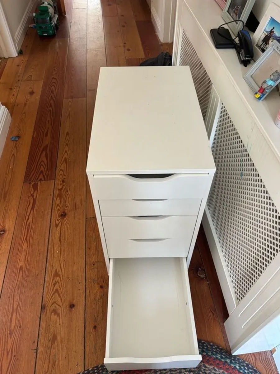 Free to go: drawers / filing cabinet - Image 2