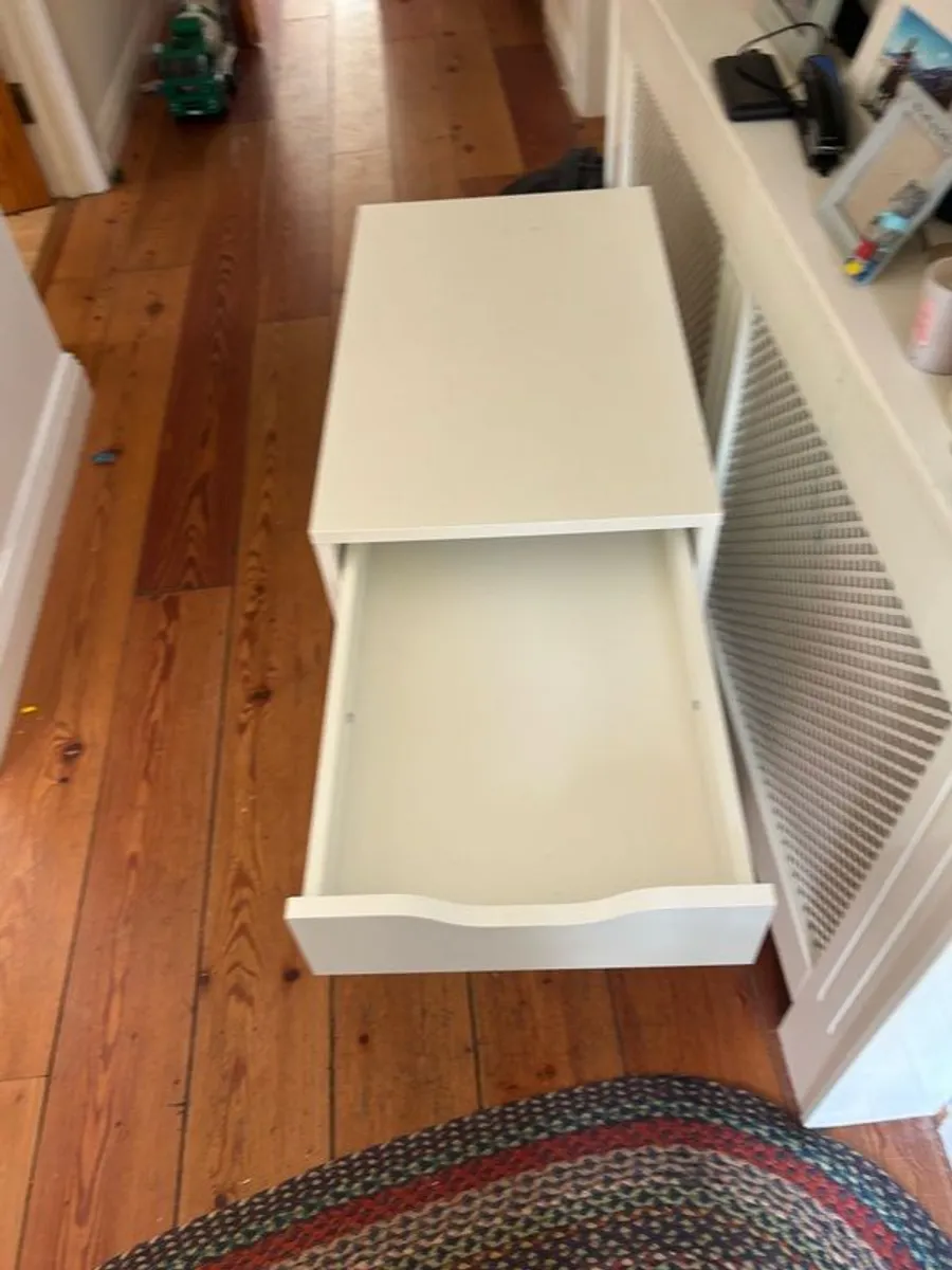 Free to go: drawers / filing cabinet - Image 3