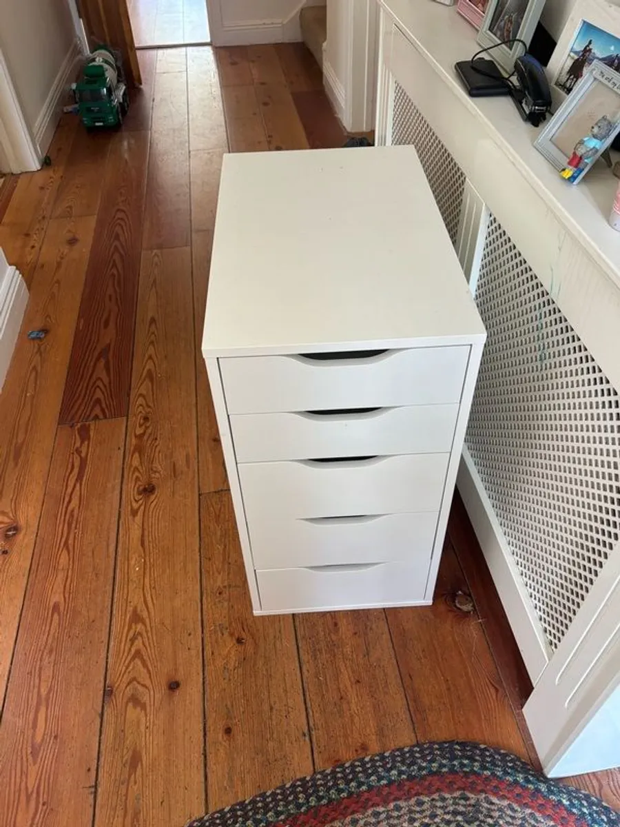Free to go: drawers / filing cabinet - Image 4