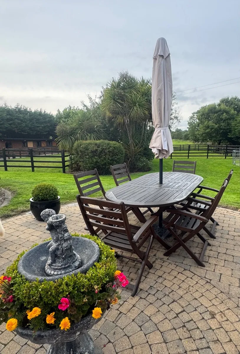 Garden furniture Hardwood set Table & 6 chairs - Image 1