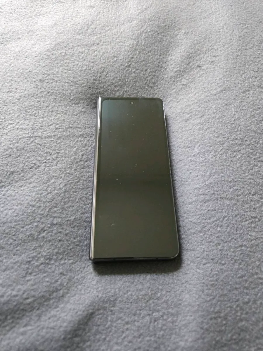 Samsung Fold 4 512GB Navy Dual Sim inc Case - Image 2