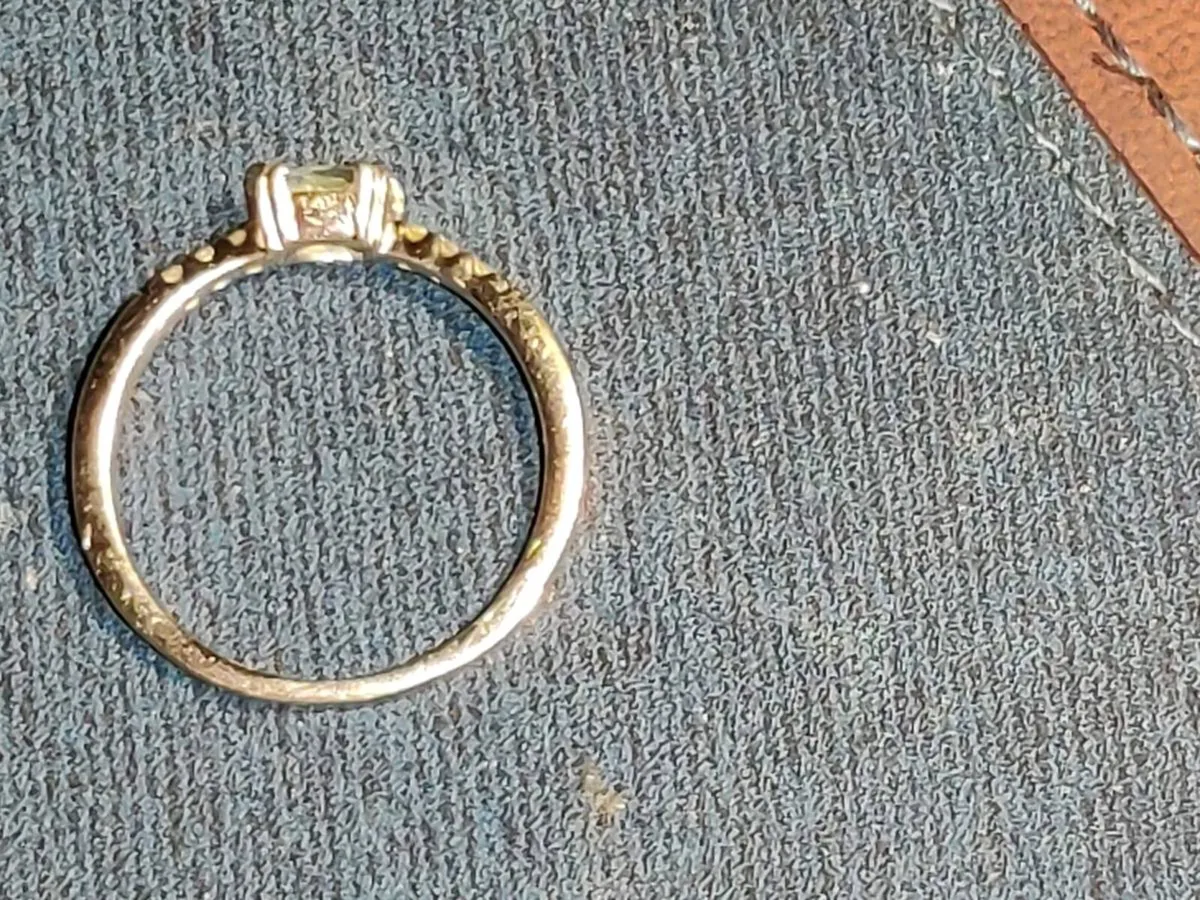 AQUA & DUAMONDS, 9CT WHITE Gold New Dress Ring ! - Image 4