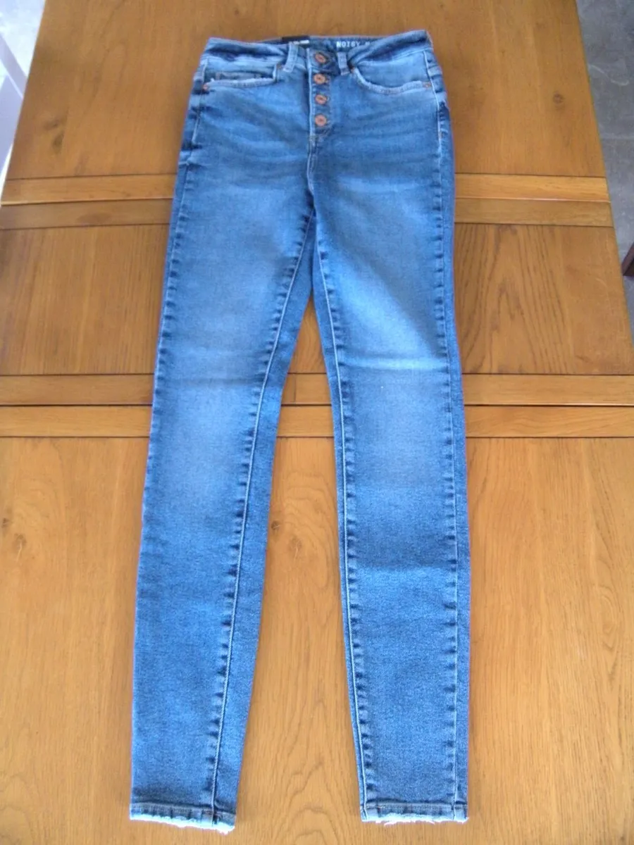 New Jeans with tags, NoisyMay, Skinny 10. Cost €50 - Image 1