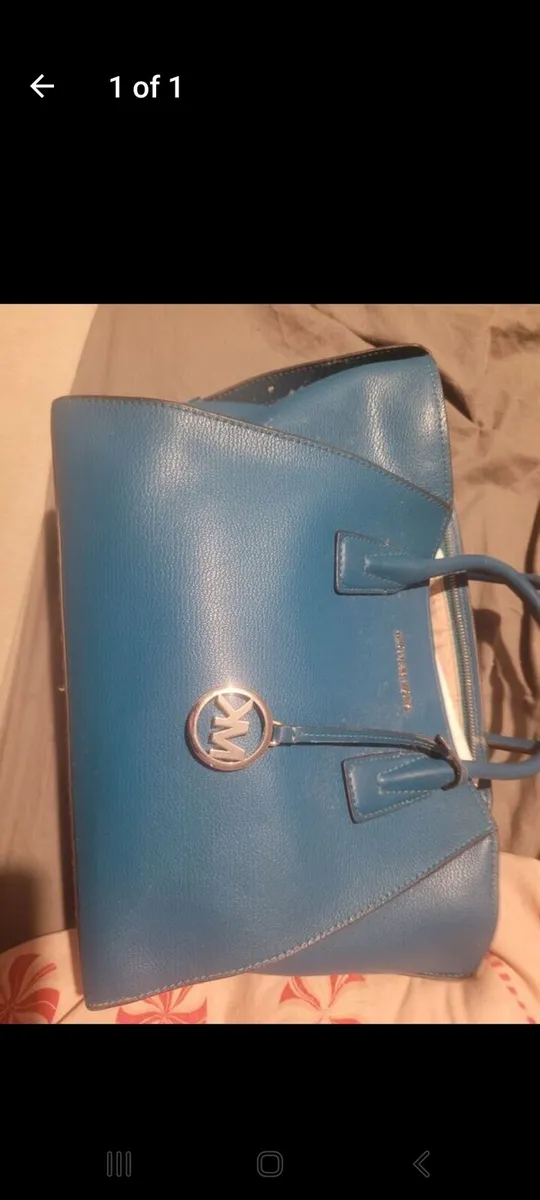 Michael kors real hand bag