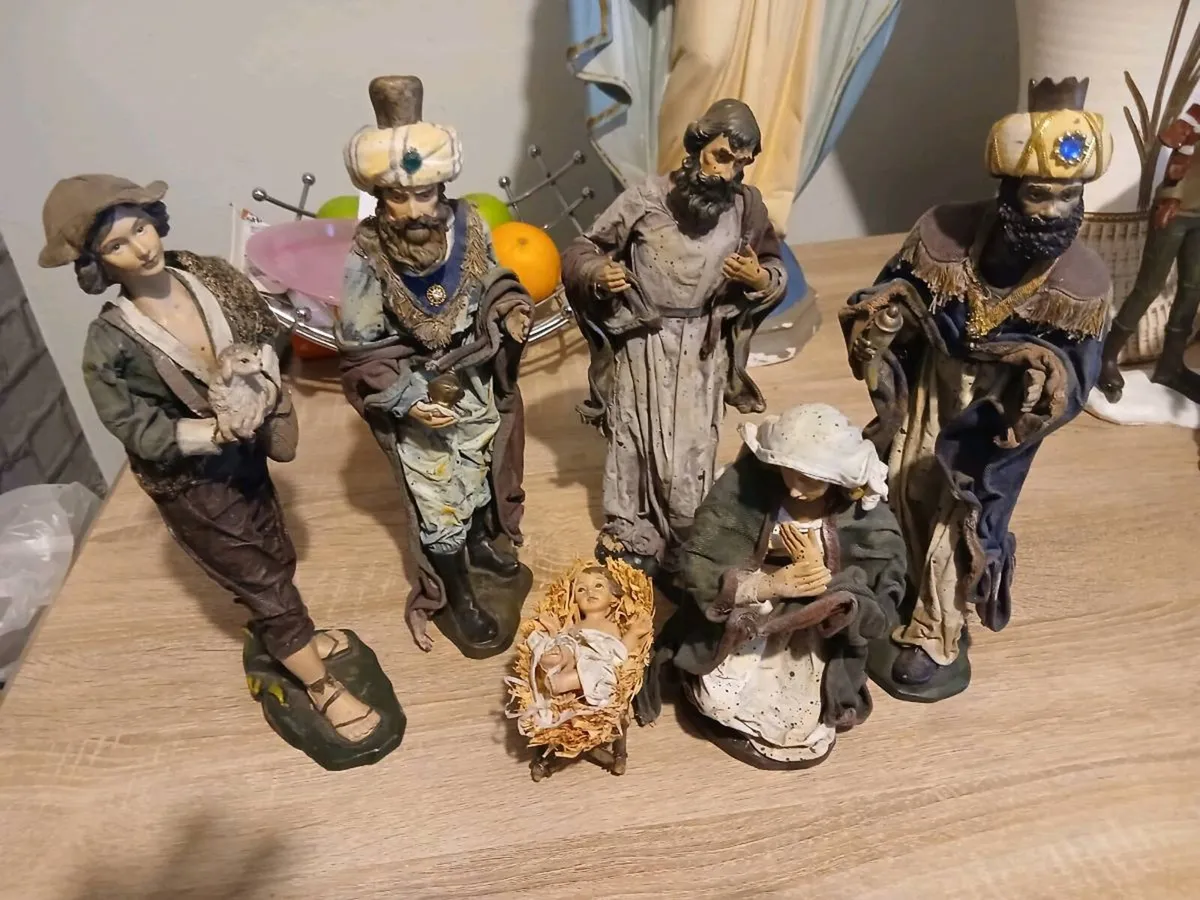 Crib figures - Image 1