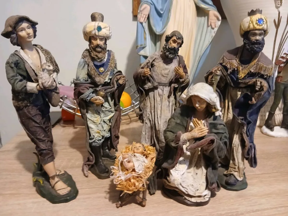 Crib figures - Image 2
